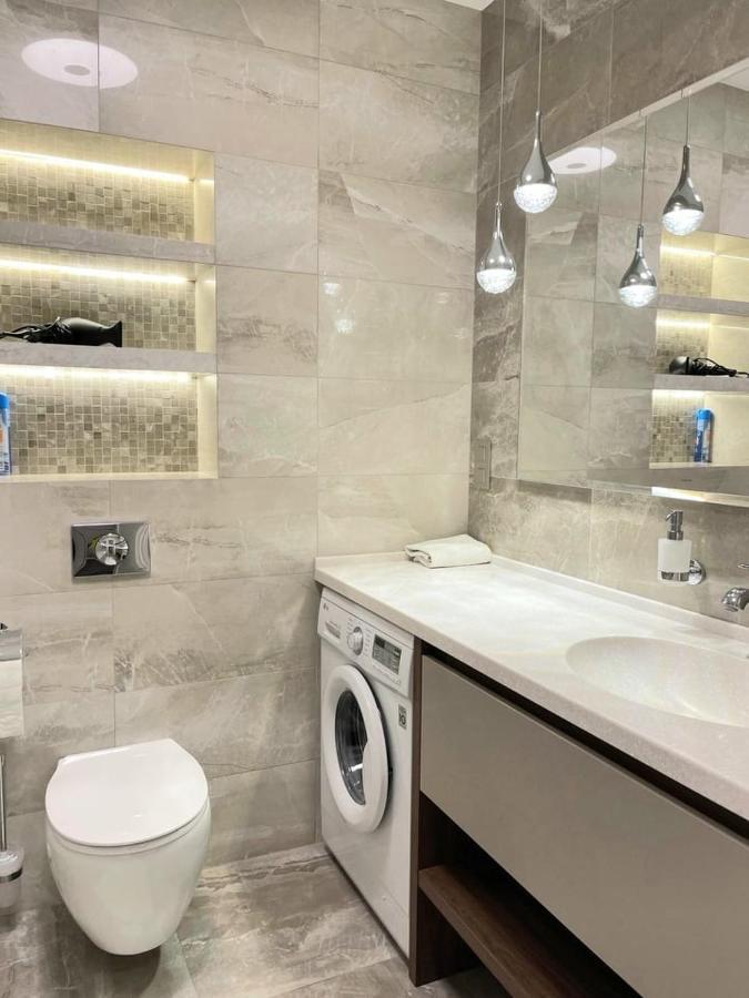 1 Room 60M2 Center Of Obolon Near River Side. 11 Floor Kiev Luaran gambar