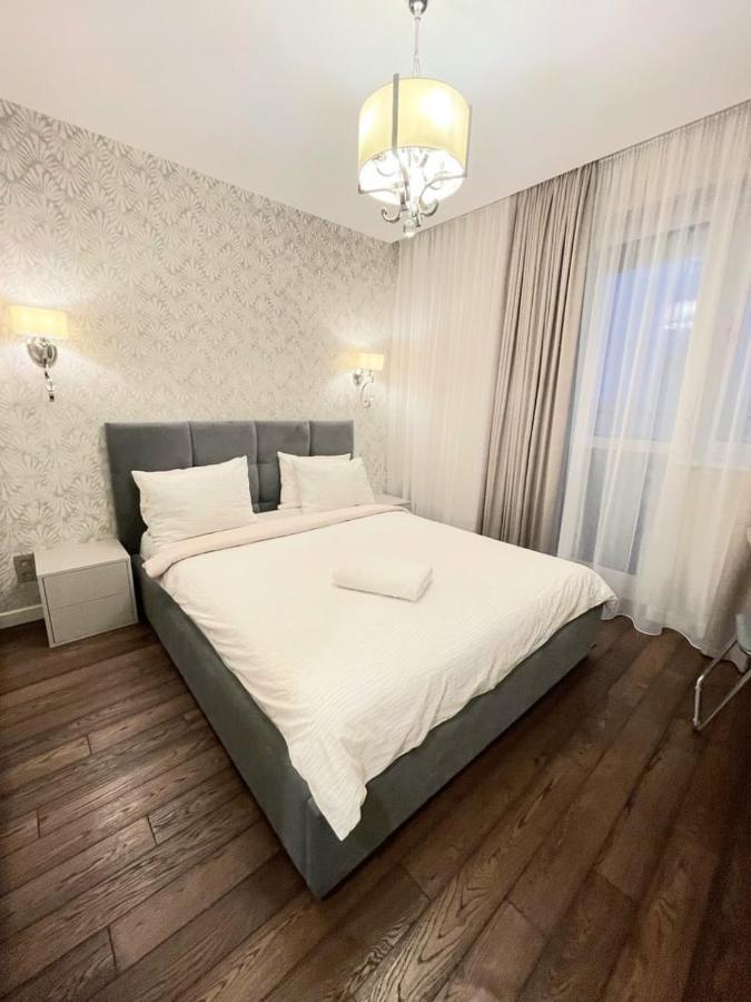 1 Room 60M2 Center Of Obolon Near River Side. 11 Floor Kiev Luaran gambar