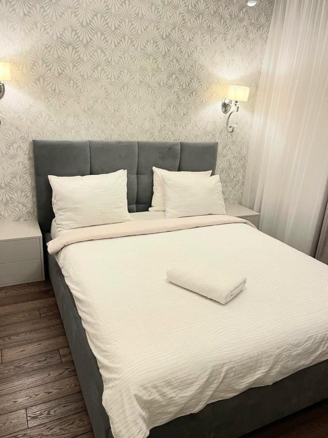 1 Room 60M2 Center Of Obolon Near River Side. 11 Floor Kiev Luaran gambar