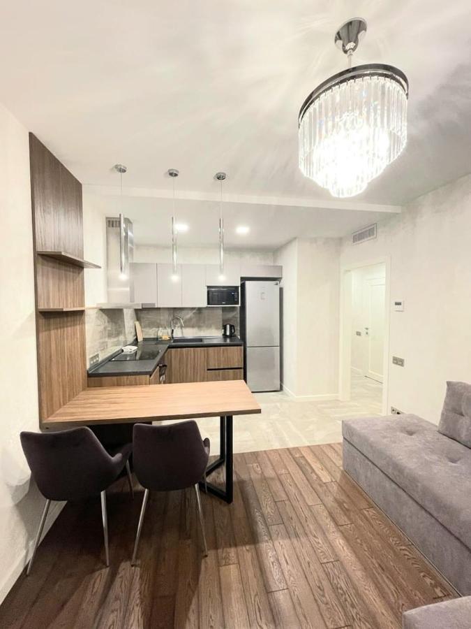1 Room 60M2 Center Of Obolon Near River Side. 11 Floor Kiev Luaran gambar